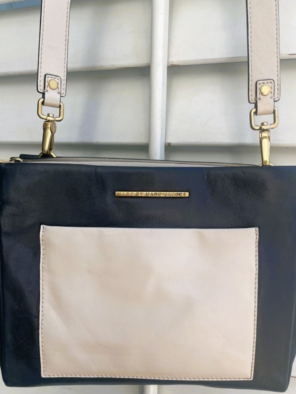 Archival Marc by Marc Jacobs VTG Leather Colorblock Crossbody Bag - Cream & Navy